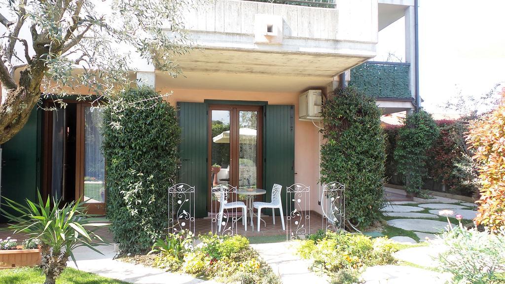 ديسينسانو ديل غاردا B&B Garda 4U المظهر الخارجي الصورة
