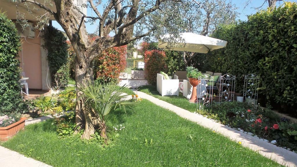 ديسينسانو ديل غاردا B&B Garda 4U المظهر الخارجي الصورة